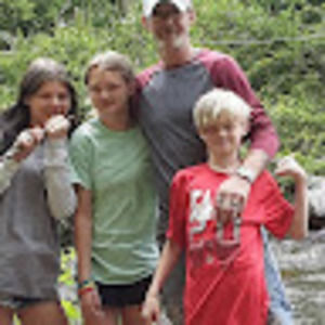 Meet your Posher, Carlos